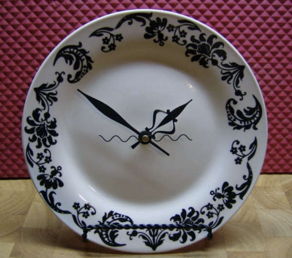 White with Black Border (Dinner Plate) Clock