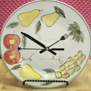 pears-dinner-plate-clock