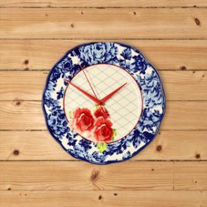 lattice-rose-dinner-plate-clock